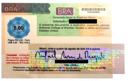 Exemplo de chancela do consulado brasileiro em diploma de direito da Ambra College diploma-ambra-verso-chancelado-detalhe